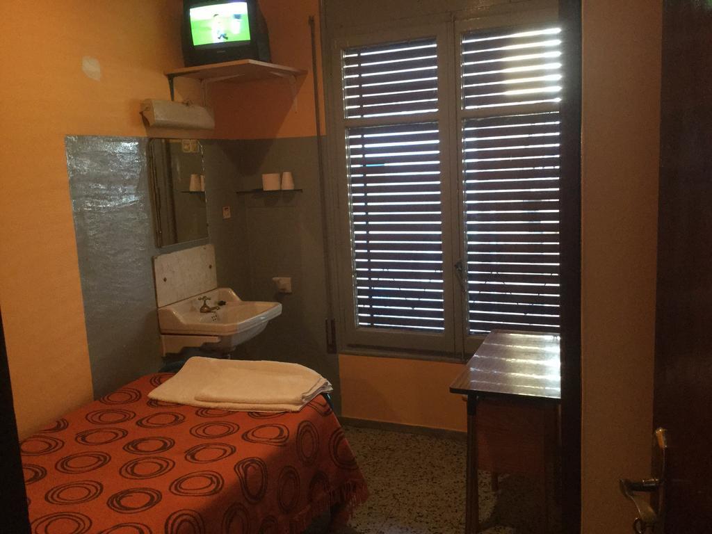 Pension Fonda Suiza Reus Exterior foto